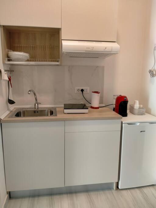 Aura Apartment Bari Luaran gambar